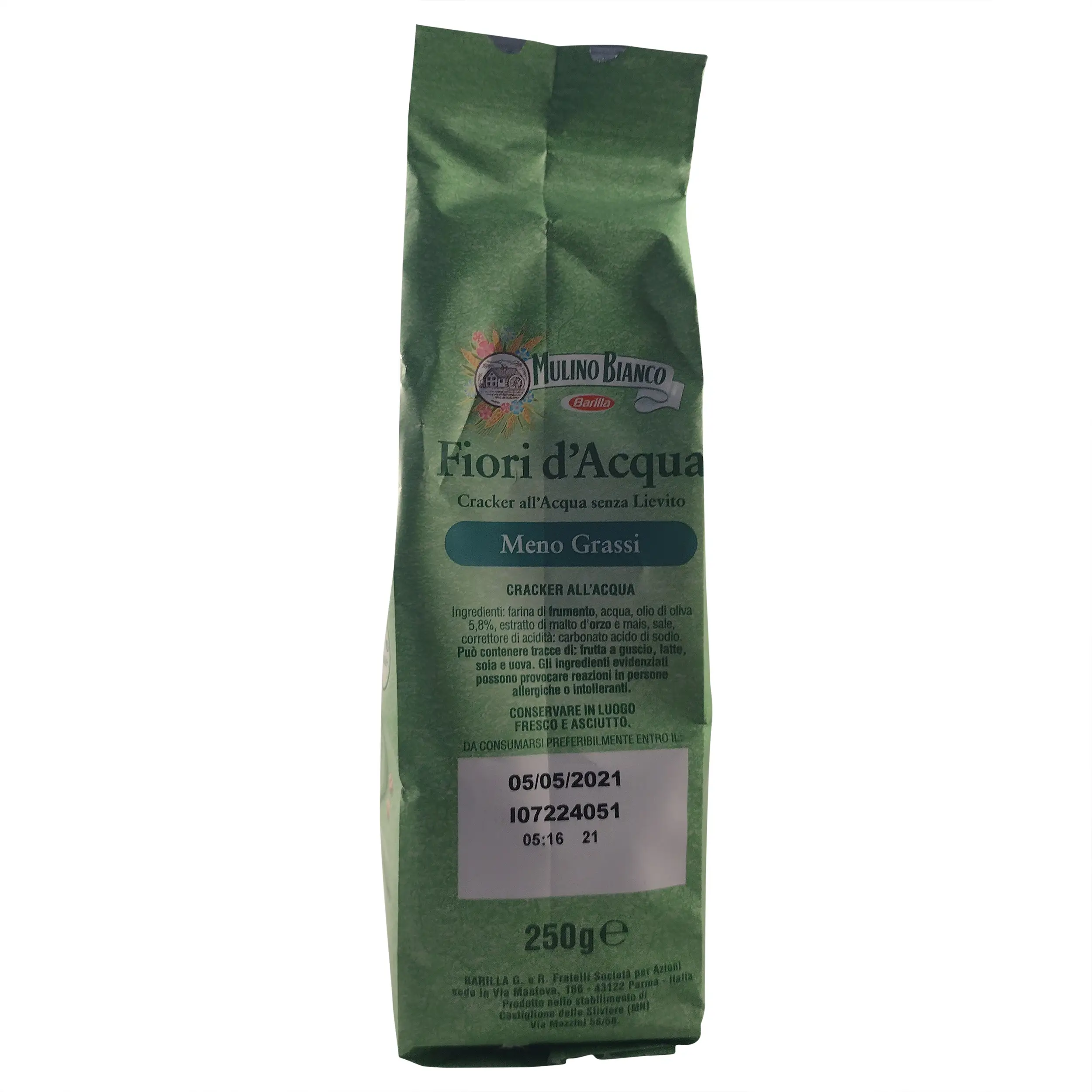 Water Crackers | Mulino Bianco Crackers | Fioro D'Acqua Yeast-Free Water Crackers | Italian Crackers | 8.81 Ounce Total Weight - Image 4